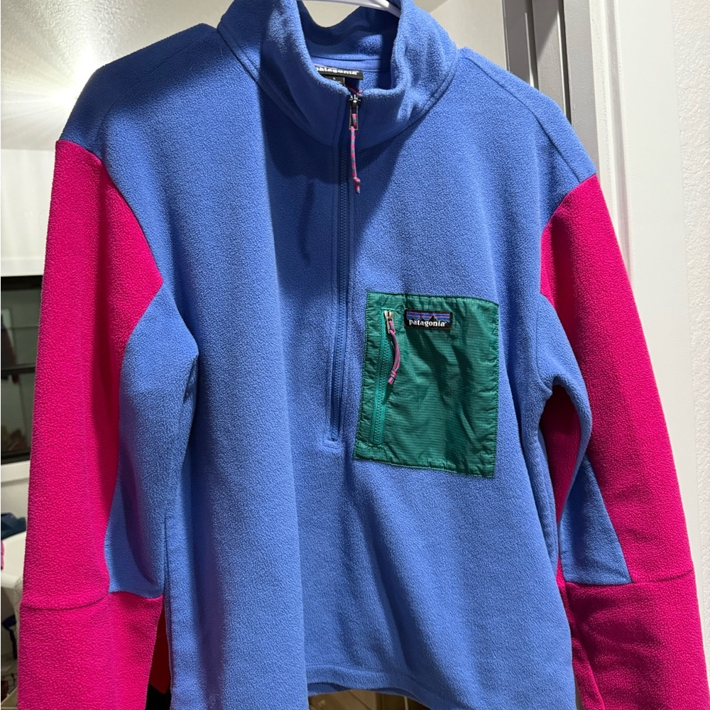 Patagonia Vibrant Blue and Teal Fleece Quarter Zip Sweatshirt